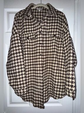 Brown and Cream Houndstooth Button-Up Jacket